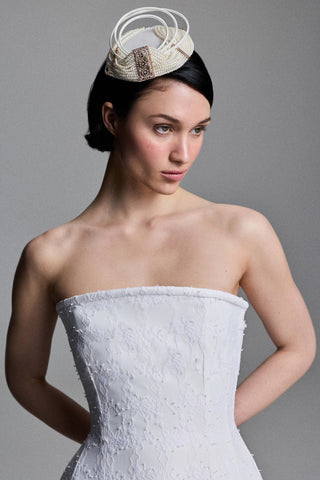 STRAPLESS TAILORED MINI DRESS IN LACE-CREPE
